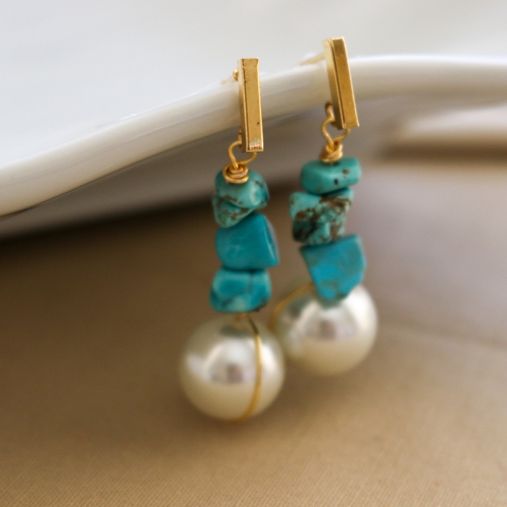 Turquoise Chip & Pearl Drop Earrings - Gold Tone